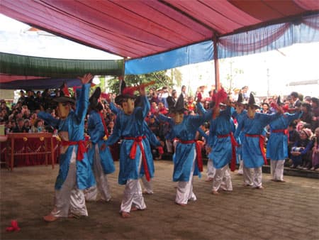 Độc đáo trò Xuân Phả