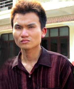 Dùng súng bắt cóc con tin, tống tiền
