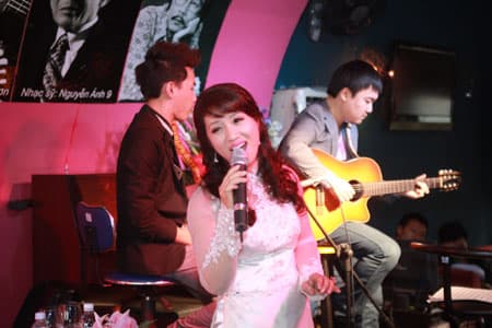 Phương Nga hát mừng 8-3 với “Ơi cuộc sống mến thương”