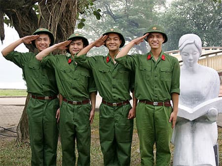 Bộ phim “Mùi cỏ cháy” và “Đại tướng Đoàn Khuê” công chiếu vào dịp 30-4