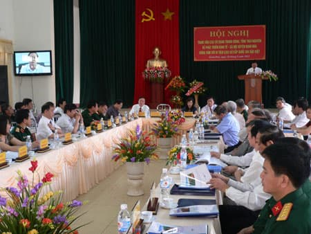 Tham vấn các cơ quan Trung ương về phát triển kinh tế, xã hội