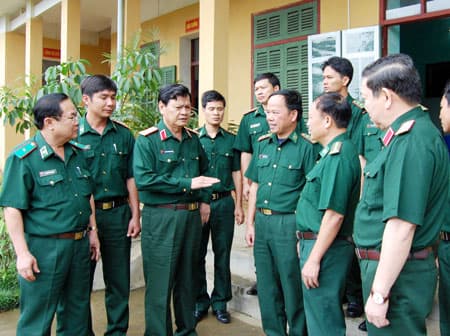 Tập trung xây dựng cơ sở chính trị ở địa bàn trọng điểm