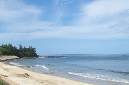Sóng gió Cửa Tùng