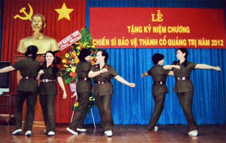 Vang mãi tiếng hát lời ca