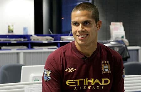 Man City xác nhận có tân binh đầu tiên