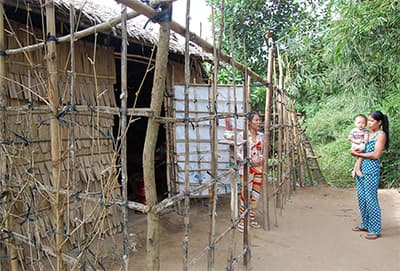 Nhiều hộ nghèo bán nhà tình thương, tình nghĩa