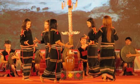 Sắc màu Tây Nguyên toả sáng giữa lòng Hà Nội