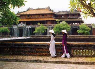 Huế: Thống nhất phương án trùng tu Ngưng Hy Điện