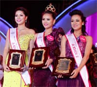 Chung kết “Hoa khôi thể thao” chưa hoàn hảo; mềm hóa tiểu thuyết về toán học