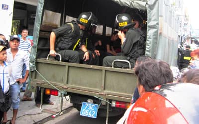 Thêm đối tượng ra đầu thú