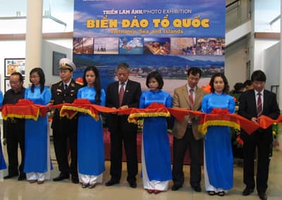 Trưng bày gần 200 bức ảnh tại triển lãm “Biển đảo Tổ quốc”