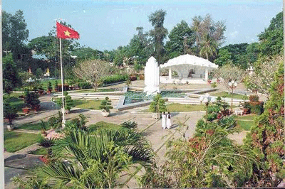 Chủ tịch nước thăm Khu di tích Cụ Phó bảng
