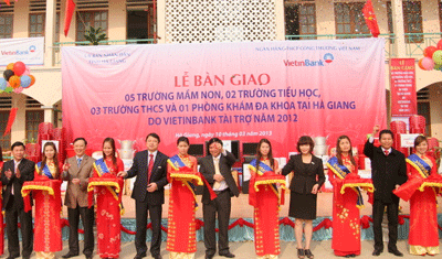 VietinBank bàn giao gói tài trợ 54 tỷ đồng cho tỉnh Hà Giang
