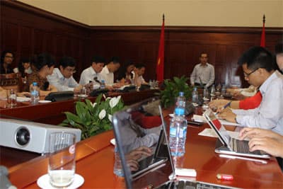 Tiếp tục giảm 1% các lãi suất chủ chốt
