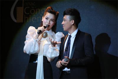 “Nóng” chuyện phát hành “chui” và hành vi phản cảm