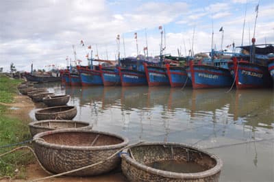 Kêu gọi tàu cá di chuyển tránh bão số 3