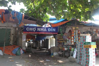 Chợ bị “xóa sổ”, tiểu thương lo lắng