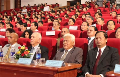 40 năm vẫn vẹn nguyên một hình bóng Phi-đen!