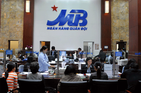 Tái cơ cấu ngân hàng: Cần cái nhìn toàn diện, thấu đáo