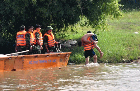 Phú Yên: Tập huấn tìm kiếm cứu nạn trong mùa mưa lũ