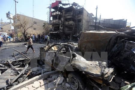 Đánh bom liều chết ở Iraq, gần 100 người thương vong