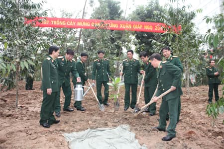 Học viện Quân y  và các đơn vị tổ chức Tết trồng cây