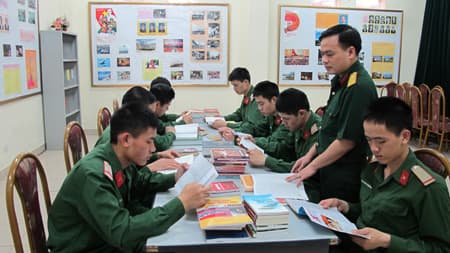 "Ngày sách" ở các đơn vị quân đội