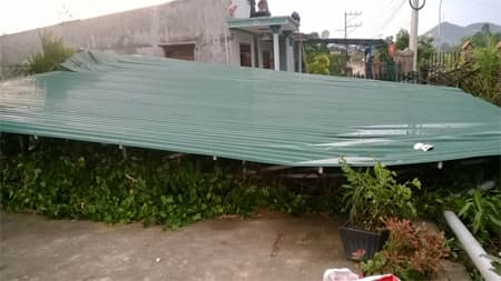 123 căn nhà bị tốc mái do mưa đá và lốc xoáy ở Lâm Đồng