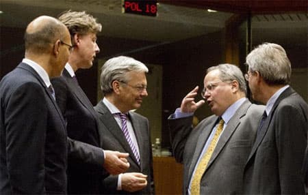 Ngoại trưởng EU nhất trí mở rộng danh sách trừng phạt nhằm vào Nga