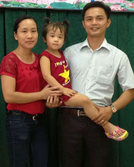 Anh bộ đội cùng xã…