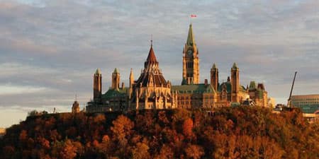 Mỹ siết chặt biên giới với Canada do lo ngại khủng bố