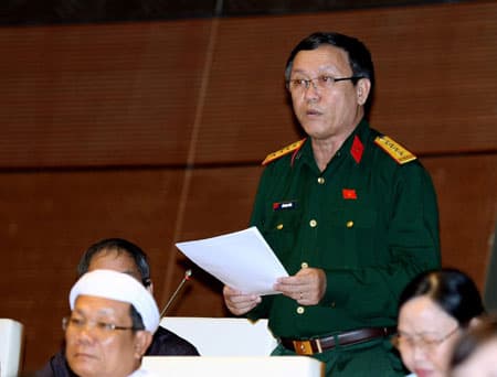 Không thể lại “lỗi hẹn” tăng lương