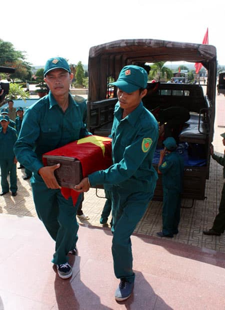 Lá thư của em gái liệt sĩ Hoàng Xuân Tuân