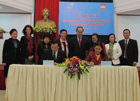Tăng tỷ lệ nữ đại biểu Quốc hội và nữ đại biểu HĐND
