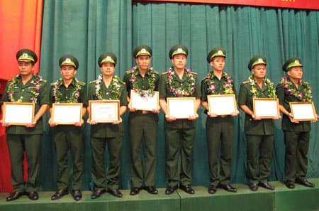 Thêm đẹp "vườn hoa" thanh niên tiêu biểu