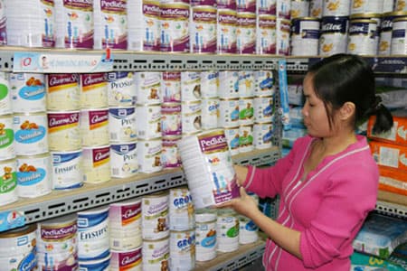 TP Hồ Chí Minh triệt phá cơ sở sản xuất sữa giả