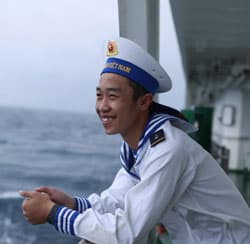Vững vàng nơi "đầu sóng"