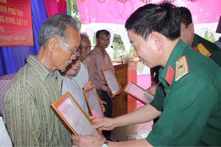 Chung một niềm vui