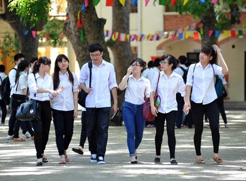 Cần một “Hội nghị Diên Hồng” về thi cử