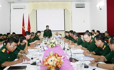 Thượng tướng Nguyễn Thành Cung làm việc tại Bộ tư lệnh TP Hồ Chí Minh