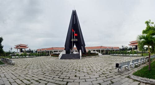 Tìm phần mộ đồng chí Nguyễn Bá Phú ở Tiểu đoàn 8, Trung đoàn 64, Sư đoàn 320