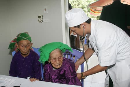 Như về với người thân