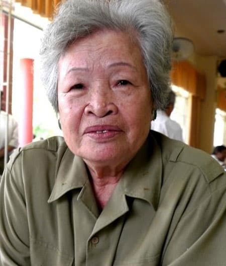 Nữ dũng sĩ lái xe Trường Sơn một thời lửa đạn