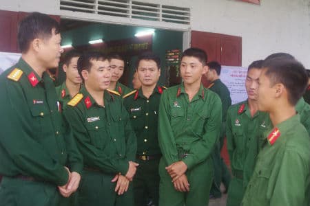Khơi dậy niềm tự hào về truyền thống để phát huy sức trẻ