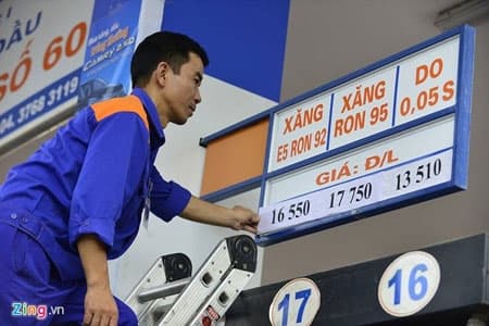Giá xăng, dầu tiếp tục giảm
