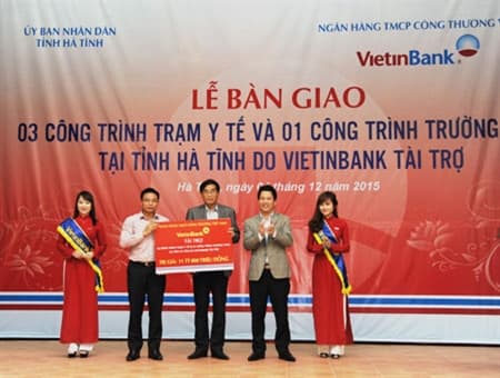 VietinBank tài trợ gần 12 tỷ đồng cho tỉnh Hà Tĩnh
