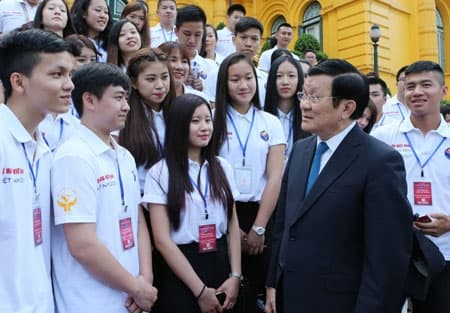 Thanh niên kiều bào phấn đấu trở thành nhịp cầu hữu nghị với các nước