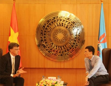 Đại sứ Úc thăm và làm việc tại Tổng công ty Khí Việt Nam