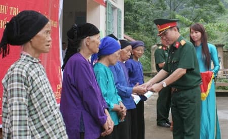 Nghĩa cử tri ân