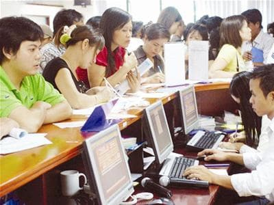Từ 1-7-2013, giảm trừ gia cảnh bản thân người nộp thuế là 9 triệu đồng/tháng